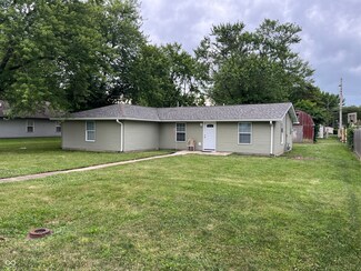 1015 W 6th St, Greenfield, IN 46140