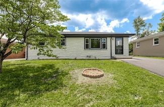 494 Tyler Dr, New Albany, IN 47150