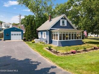 105 Western Ave, Rensselaer, NY 12144