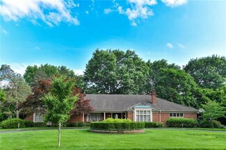 2101 W 69th St, Mission Hills, KS 66208