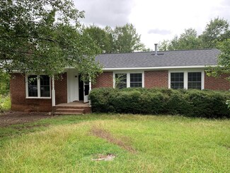 4 Strom Ln, Edgefield, SC 29824