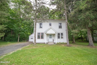 92 Miller Rd, Castleton-On-hudson, NY 12033