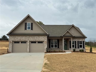 133 Owl Ln, Winston-Salem, NC 27127
