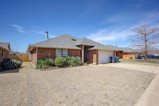 12113 Blueway Ave, Oklahoma City, OK 73162