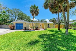 5223 Shadow Lawn Dr, Sarasota, FL 34242