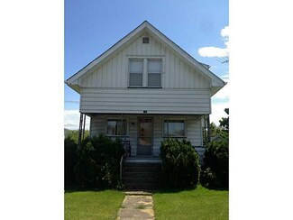 131 Duncan Ave, Ellwood City, PA 16117