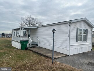 226 Edgewood Ave, Saint Thomas, PA 17252