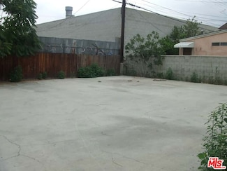 6946 Simpson Ave, North Hollywood, CA 91605