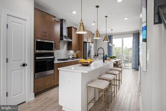 2625 Light St, Baltimore, MD 21230