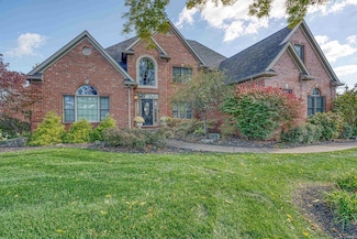 2800 Briarcliff Dr, Newburgh, IN 47630