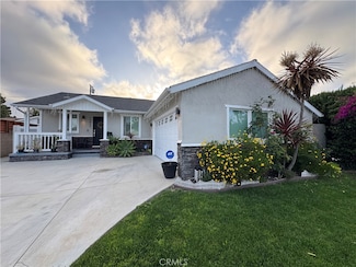 14825 Cranbrook Ave, Hawthorne, CA 90250