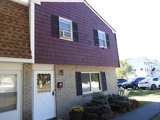 134 Old Ferry Rd Unit A, Haverhill, MA 01830