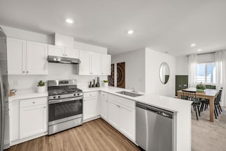 771 NE 16th St, Madras, OR 97741
