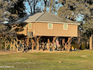 3021 Deerfield Rd, Yazoo City, MS 39194