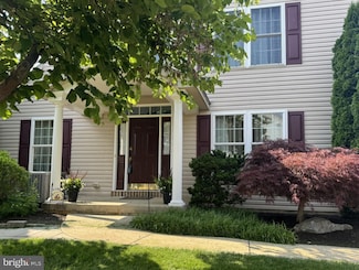 6115 Timberknoll Dr, MacUngie, PA 18062