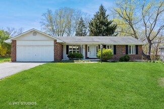 725 Mandrake Dr, Batavia, IL 60510