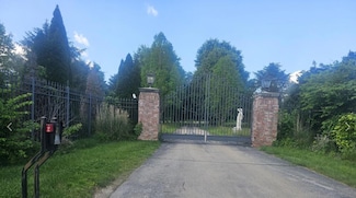 5147 E Crown Park Ln, Springfield, MO 65809