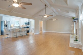5063 Twin Lakes Dr, Old Hickory, TN 37138