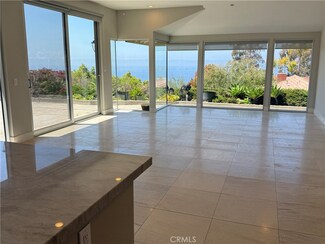 2615 Temple Hills Dr, Laguna Beach, CA 92651