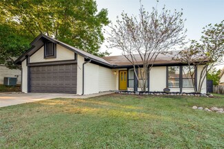 2702 Glen Ridge Dr, Arlington, TX 76016