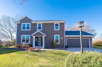 2000 Cloverview Ct, Waukesha, WI 53186