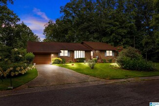 1142 Springview St, Birmingham, AL 35215