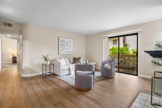 9418 Twin Trails Dr Unit 101, San Diego, CA 92129