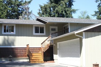 5826 41st Ave E, Tacoma, WA 98443