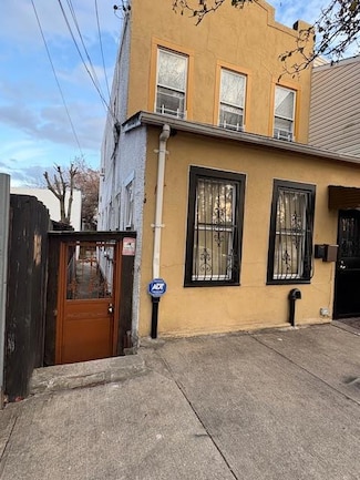 1011 Hemlock St, Brooklyn, NY 11208