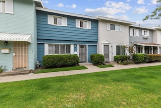 19880 Berkshire Ln, Huntington Beach, CA 92646