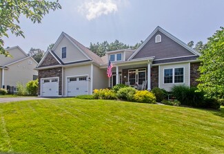 31 E Red Bridge Ln, South Hadley, MA 01075