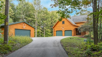 3812 Brehmer Rd, Abrams, WI 54101