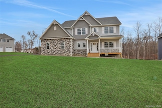 56 Frank St, New Windsor, NY 12553