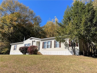 74 Pine Dr, Bloomingburg, NY 12721
