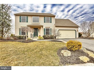 9 Pennwood Dr, Morgantown, PA 19543