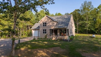 2999 Dugley Branch Dr, Bon Aqua, TN 37025