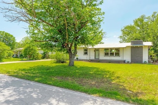 129 Westline Rd, Azle, TX 76020
