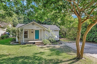501 E 4th St, Georgetown, TX 78626