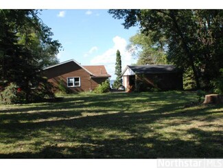 11 E 1st Ave, Osakis, MN 56360