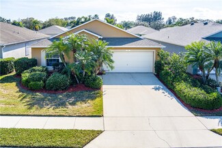 888 Greenleaf Cir, Vero Beach, FL 32960