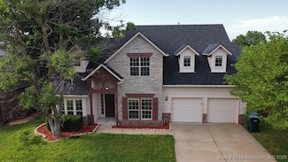 717 W 39th St, Sand Springs, OK 74063
