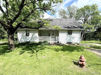 2069 Arras Dr, East Carondelet, IL 62240