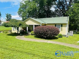 1901 Moody Ridge Rd, Scottsboro, AL 35768