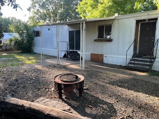 341 Norgard Ln, Ukiah, CA 95482