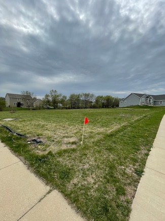 601 Brockway Dr, Mukwonago, WI 53149