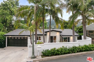 3261 N Knoll Dr, Los Angeles, CA 90068
