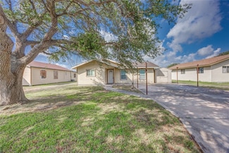 529 Blanco St, Taft, TX 78390