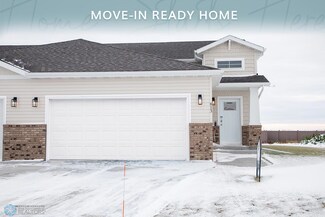 813 2nd Ave, Horace, ND 58047