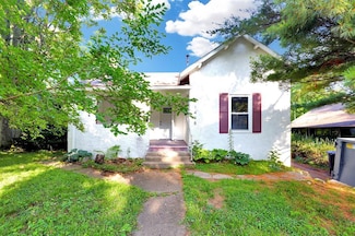 1418 33rd St, Des Moines, IA 50311