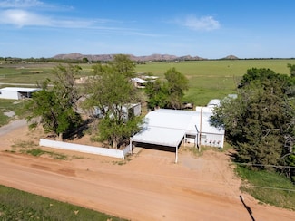E E 1510 Rd, Blair, OK 73526
